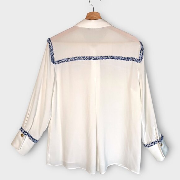 Zara White Button Up Shirt / Top Sz MEDIUM Blue Contrasting Trim Embellishment - Picture 2 of 6